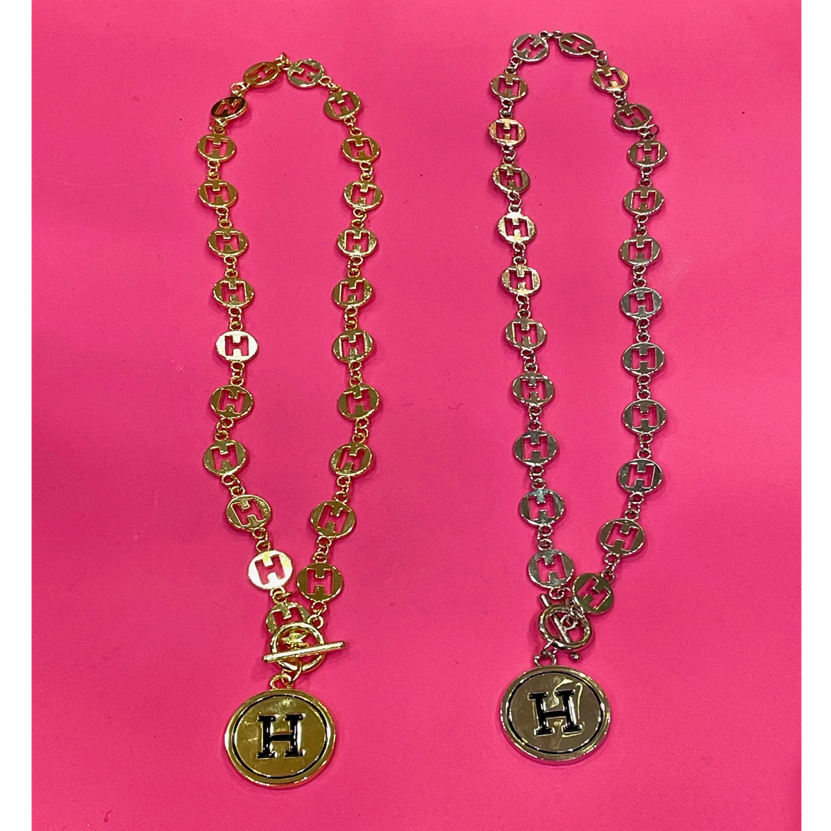 「H」プレートチェーンネックレス