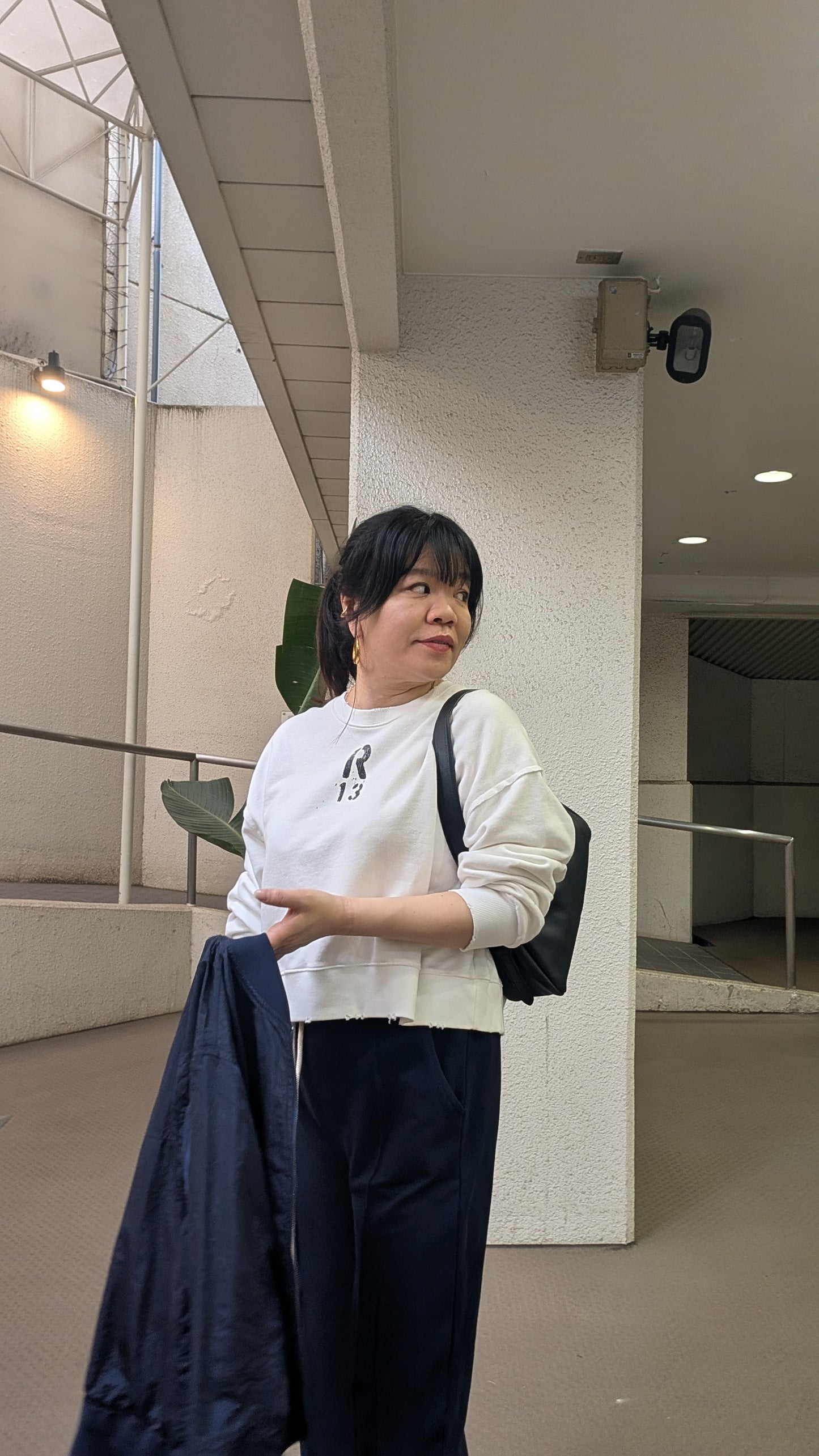 KOREA import ダメージ加工Rプリントスウェット