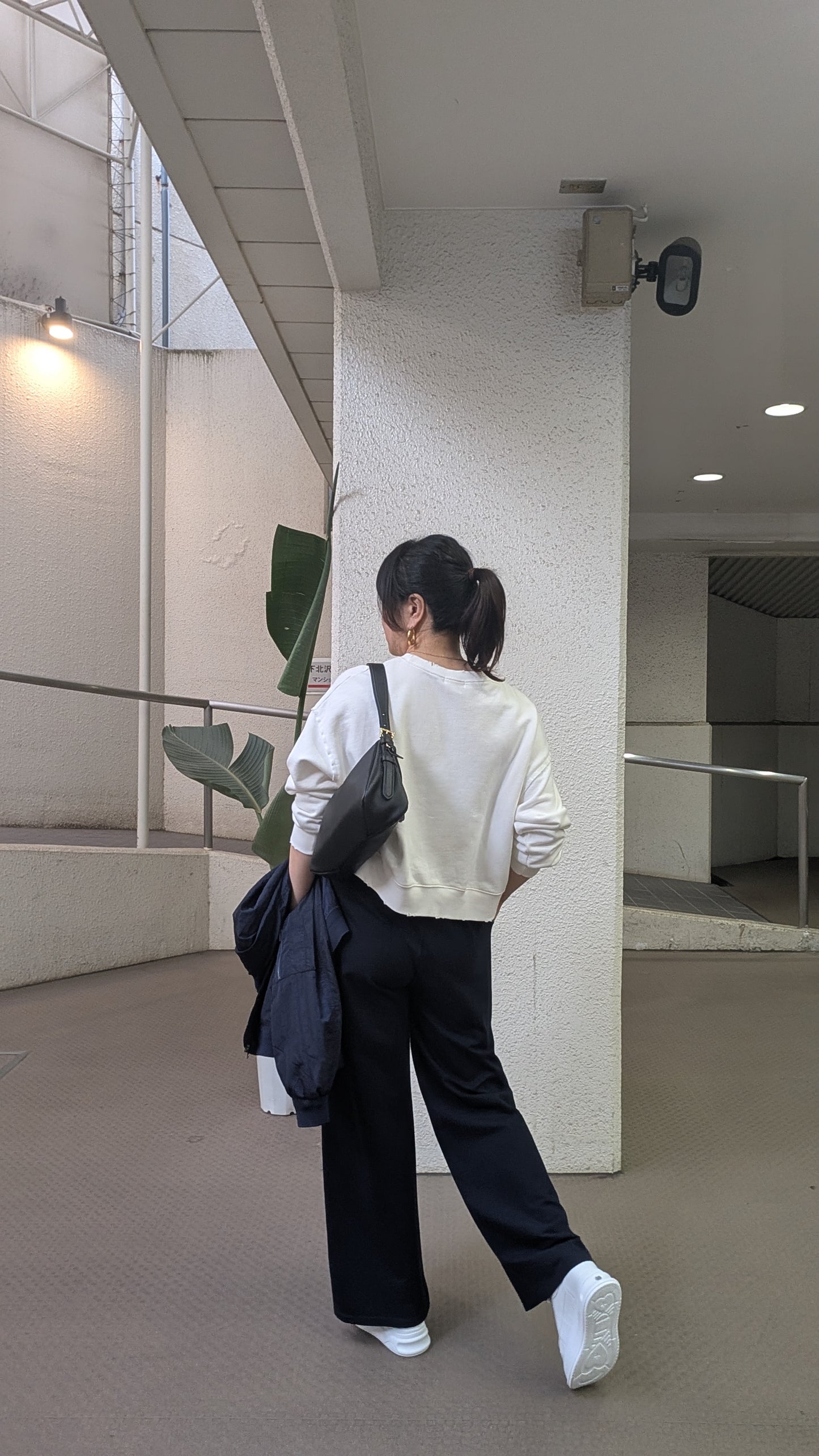 KOREA import ダメージ加工Rプリントスウェット
