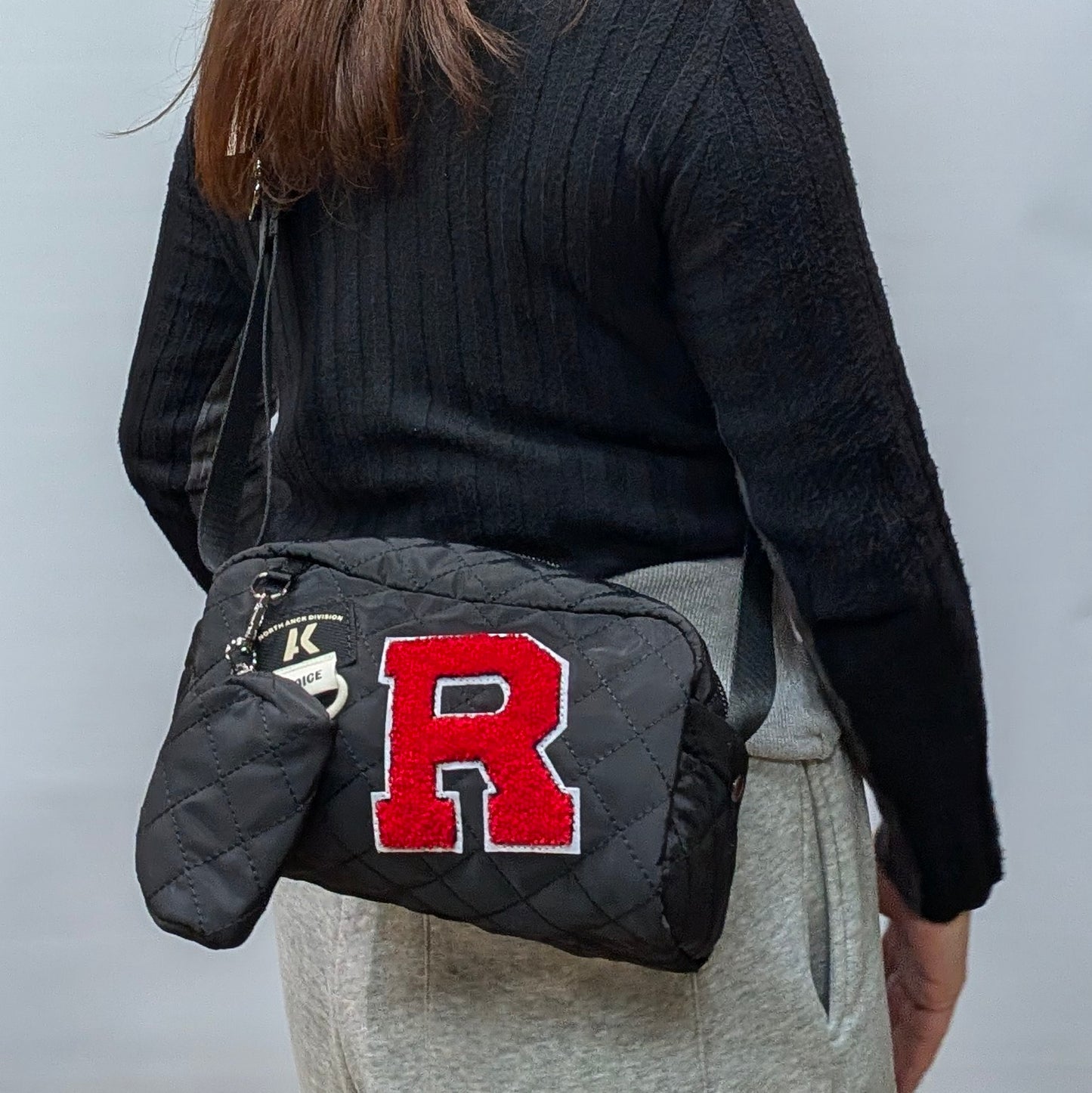 Rワッペンキルティングショルダーバッグ