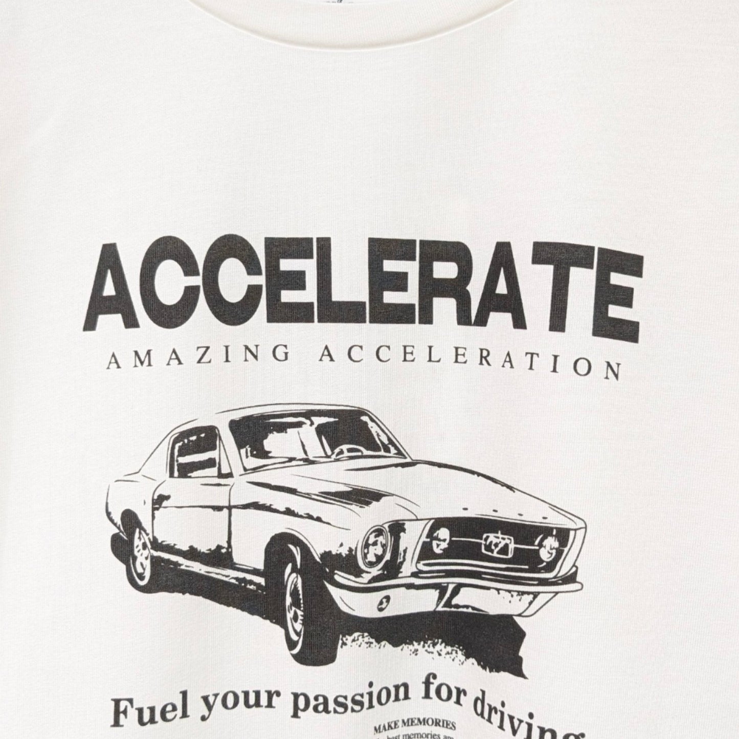 長め袖車プリントチビTシャツ