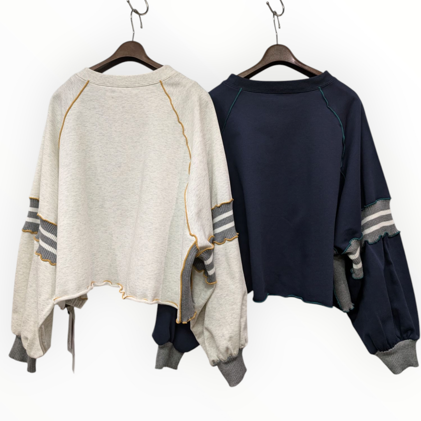 ロックミシンステッチショートスゥエット