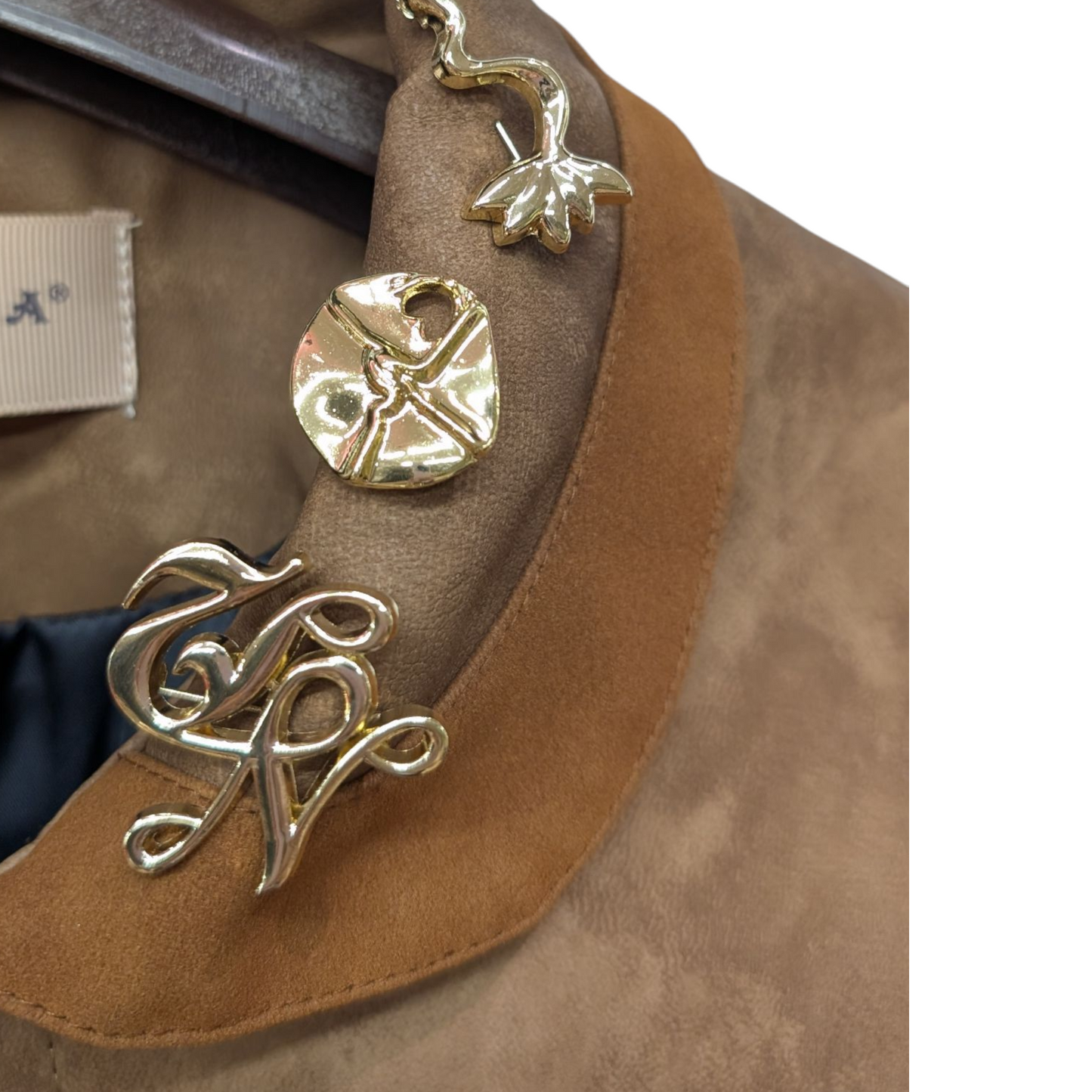 バッククマ刺繍フリンジスェードライクブルゾン