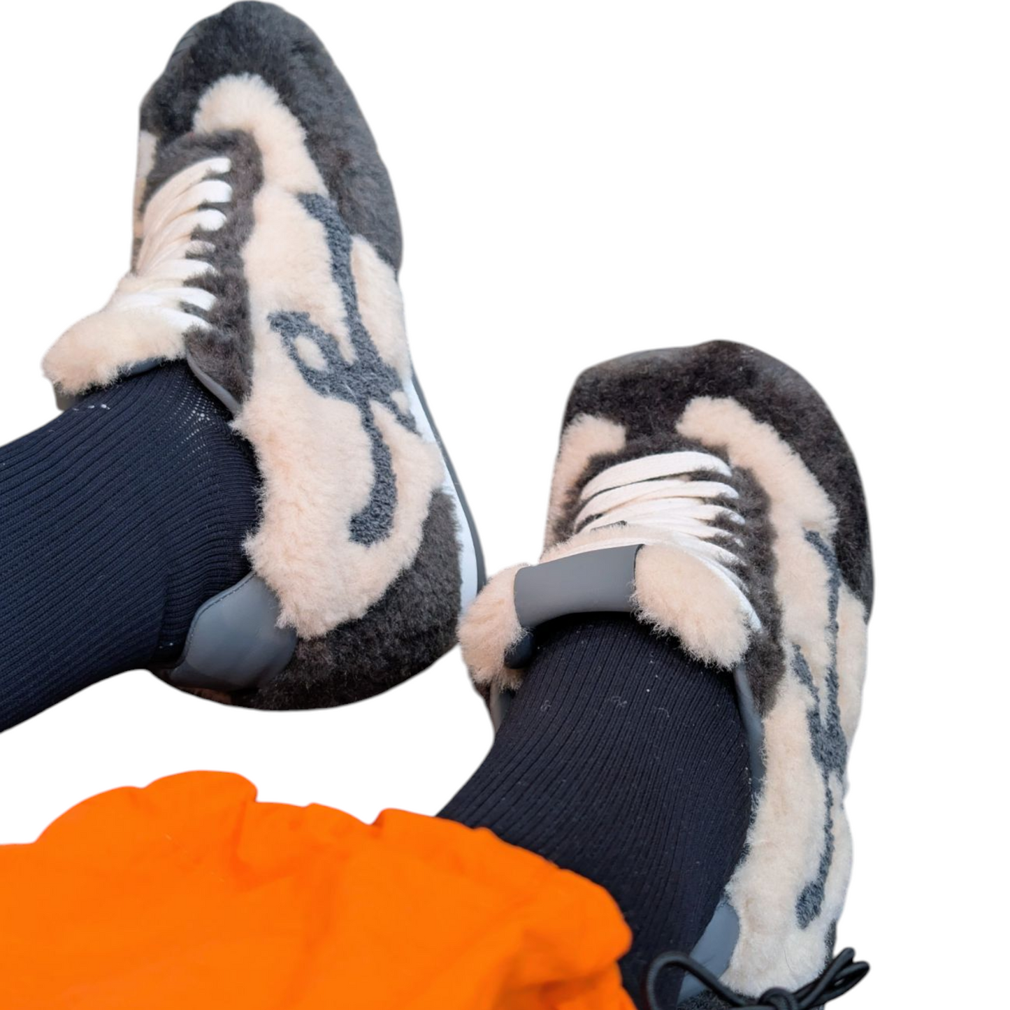 スクエアトゥバイカラーボアスニーカー