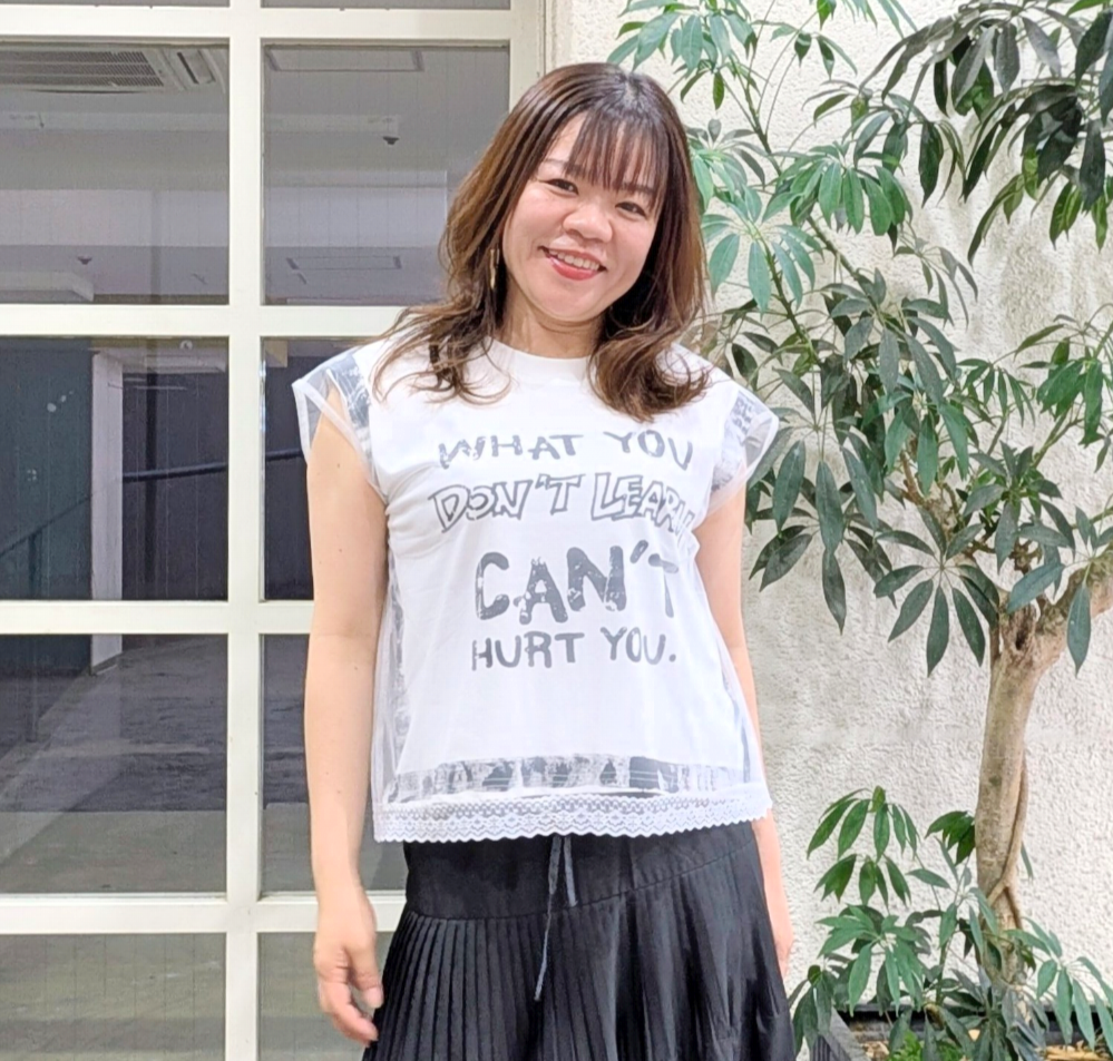 チュール重ね落書きTシャツ